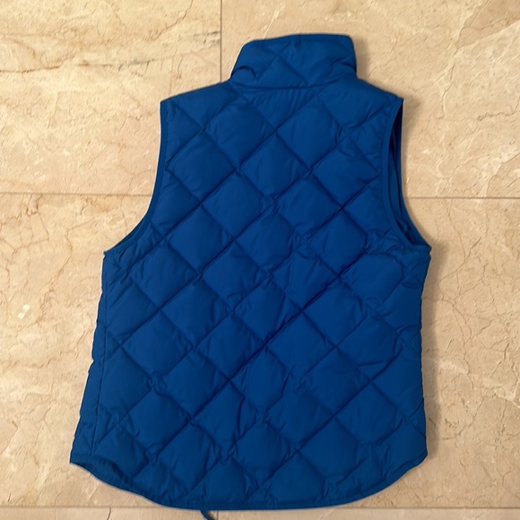 J Crew Puffer Vest - Picture 4 of 4